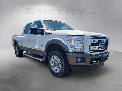 White Platinum Metallic Tri-Coat 2016 Ford F-250 King Ranch