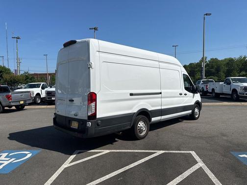 Oxford White 2024 Ford Transit-250 Base