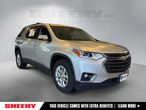 Silver Ice Metallic 2019 Chevrolet Traverse LT Cloth