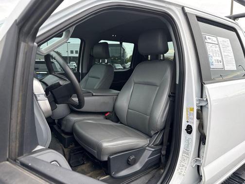 Oxford White 2023 Ford F-250 XL