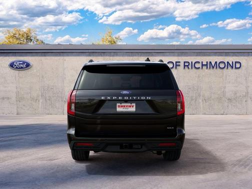 Agate Black Metallic 2027 Ford Expedition Max Active 4x4
