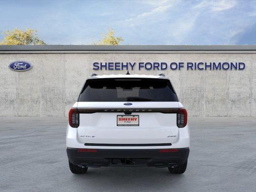 Star White Metallic Tri-Coat 2026 Ford Explorer Active