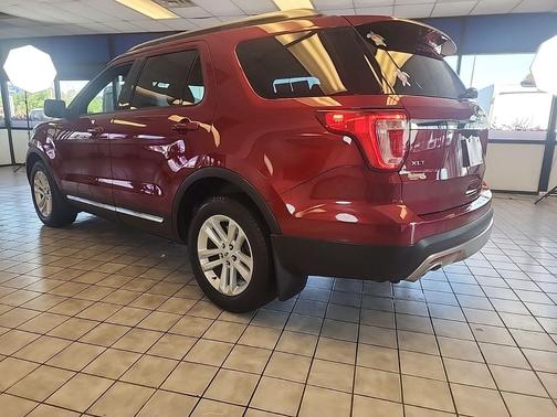 Ruby Red Metallic Tinted Clearcoat 2017 Ford Explorer XLT