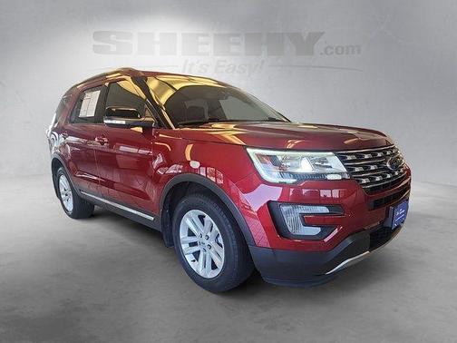 Ruby Red Metallic Tinted Clearcoat 2017 Ford Explorer XLT