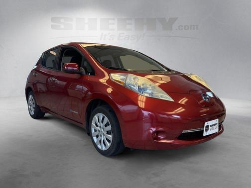 Cayenne Red Metallic 2013 Nissan Leaf S