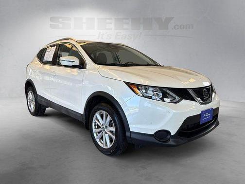 Pearl White Tricoat 2019 Nissan Rogue Sport SV