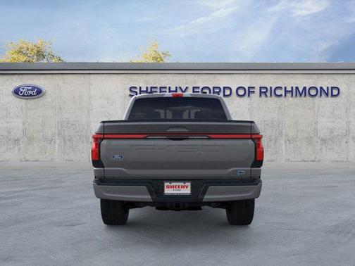 2025 Ford F-150 Lightning LARIAT