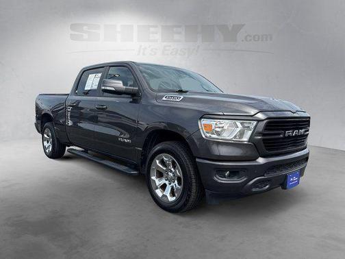 Granite Crystal Metallic Clearcoat 2020 RAM 1500 Big Horn/Lone Star