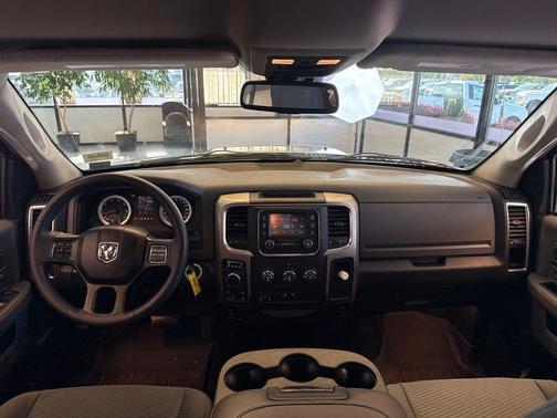 Bright Silver Metallic Clearcoat 2014 RAM 1500 SLT