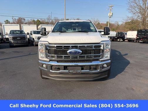 Oxford White 2026 Ford F-450 DRW