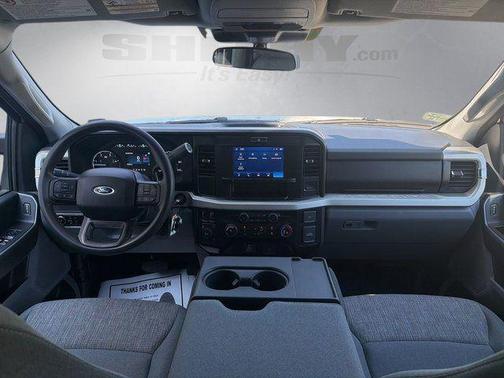 Oxford White 2025 Ford F-250 XLT