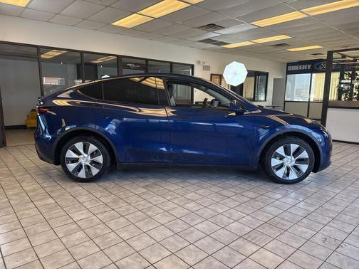 2023 Tesla Model Y Long Range Dual Motor All-Wheel Drive