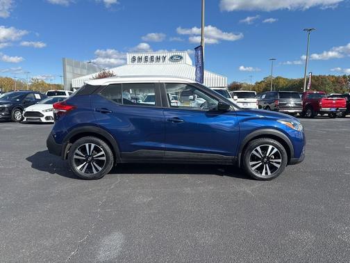 2019 Nissan Kicks SV
