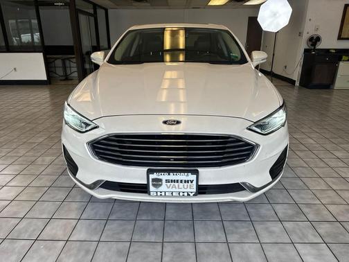 White Platinum Clearcoat Metallic 2019 Ford Fusion Hybrid SEL