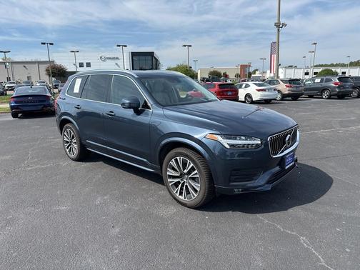 2021 Volvo XC90 T5 Momentum