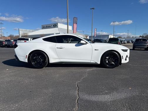 2025 Ford Mustang GT