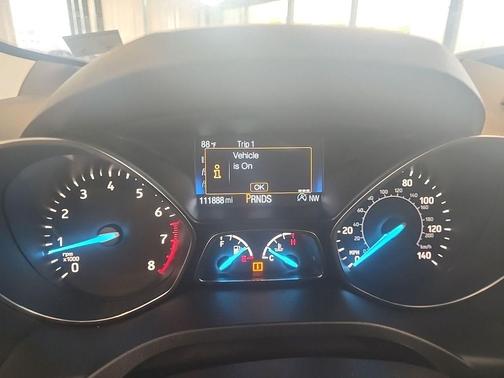 Oxford White 2018 Ford Escape SE