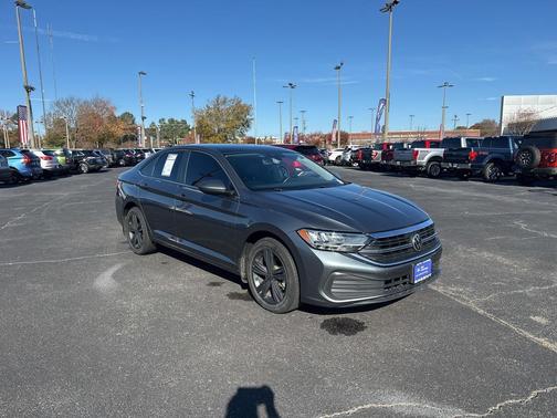 2022 Volkswagen Jetta 1.5T SE