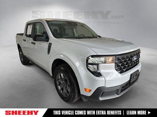Space White Metallic 2025 Ford Maverick XLT