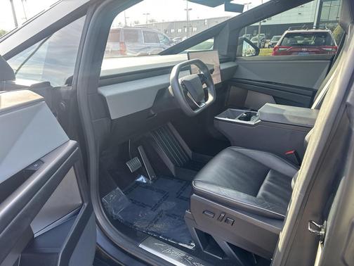 2024 Tesla Cybertruck All-Wheel Drive