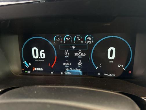 Oxford White 2022 Ford F-150 Lariat