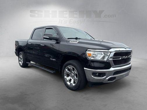 Diamond Black Crystal Pearlcoat 2019 RAM 1500 Big Horn