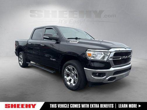 Diamond Black Crystal Pearlcoat 2019 RAM 1500 Big Horn
