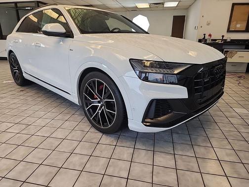 Glacier White Metallic 2021 Audi Q8 55 Premium Plus
