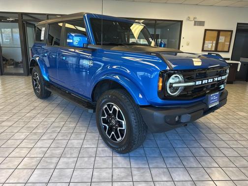 2023 Ford Bronco Outer Banks