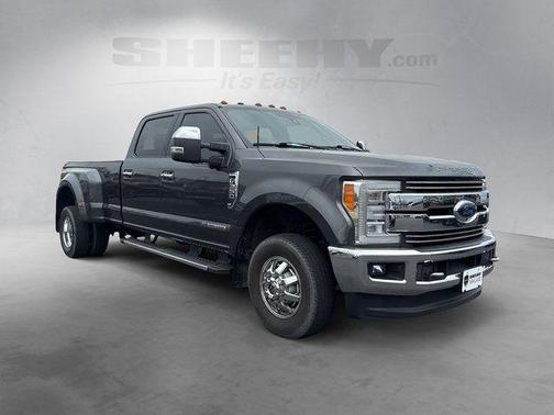Magnetic Metallic 2018 Ford F-350 Lariat