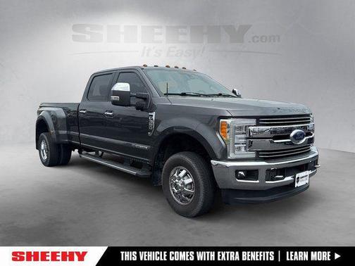 Magnetic Metallic 2018 Ford F-350 Lariat