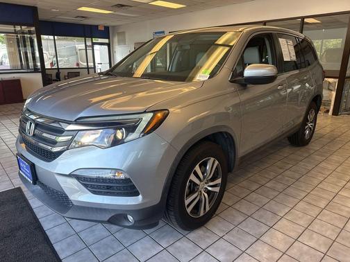 Lunar Silver Metallic 2018 Honda Pilot EX-L