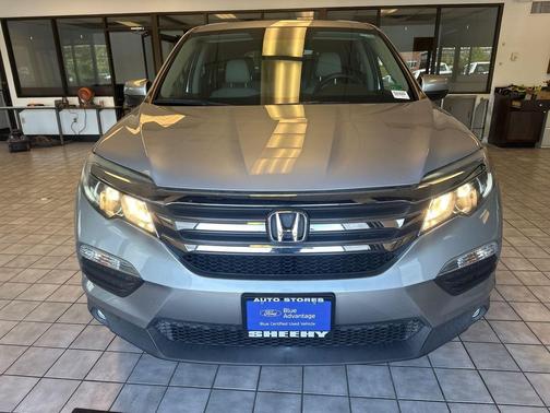 Lunar Silver Metallic 2018 Honda Pilot EX-L