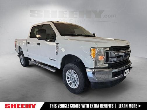Oxford White 2017 Ford F-250 XLT