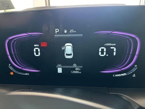 Everlasting Silver 2025 Kia Telluride S
