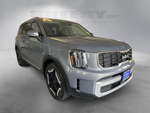 Everlasting Silver 2025 Kia Telluride S
