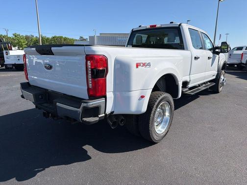 Oxford White 2026 Ford F-450 XL