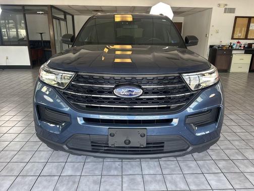 Blue Metallic 2020 Ford Explorer XLT