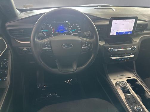 Blue Metallic 2020 Ford Explorer XLT