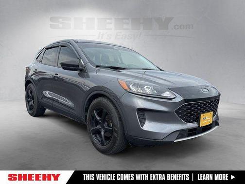 Carbonized Gray Metallic 2022 Ford Escape SE
