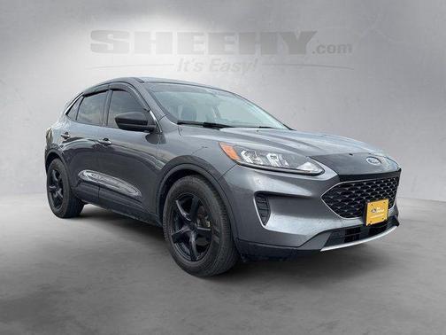 Carbonized Gray Metallic 2022 Ford Escape SE