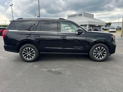 Black Metallic 2025 Ford Expedition Platinum