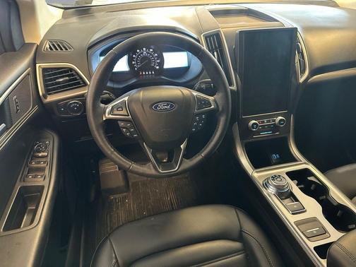 Star White Metallic Tri-Coat 2022 Ford Edge SEL