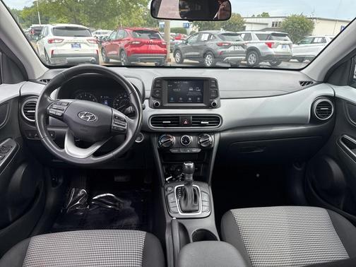 2020 Hyundai KONA SEL