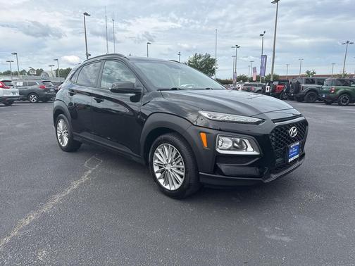 2020 Hyundai KONA SEL