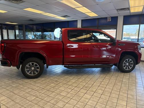 2024 GMC Sierra 1500 AT4