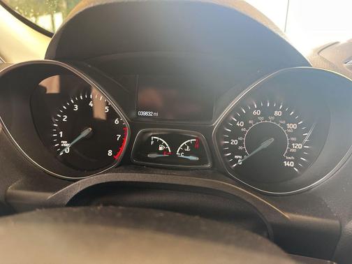 Ruby Red Metallic Tinted Clearcoat 2019 Ford Escape SEL