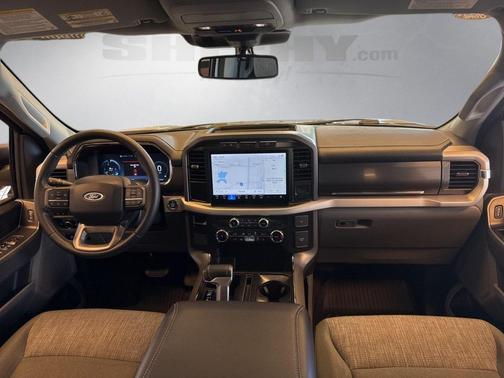 2023 Ford F-150 Lightning XLT