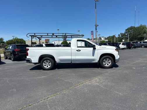 Summit White 2022 Chevrolet Silverado 1500 WT