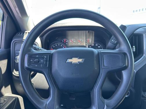 Summit White 2022 Chevrolet Silverado 1500 WT